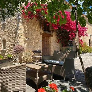  Farm stay Guillo